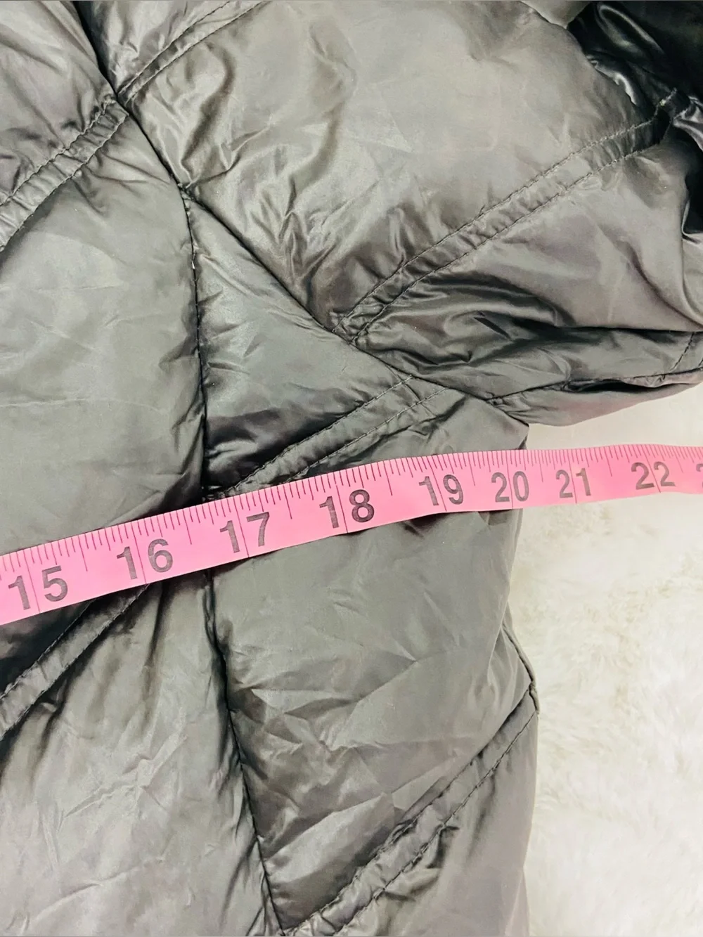 Michael Kors Black Quilted Long Puffer Coat with Faux Fur Hood size Medium